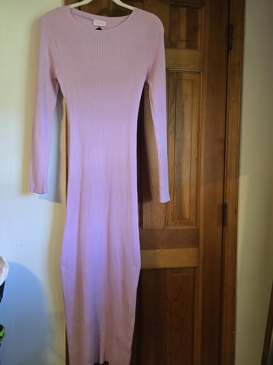Pink Lily Dresses & Skirts - Slim Ribbed Long-Sleeve Midi Dress - Dusty Pink